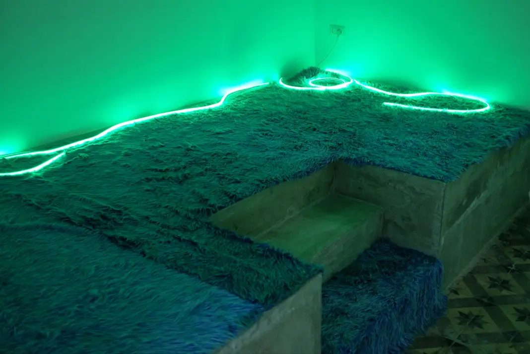 Anna Ehrenstein — Tales of Lipstick and Virtue / Tregime me Virtyt e Buzëkuq, 2