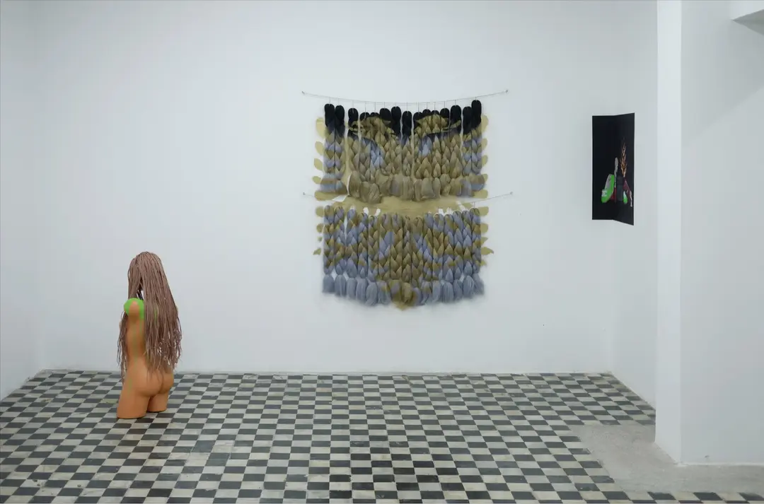 Anna Ehrenstein — Tales of Lipstick and Virtue / Tregime me Virtyt e Buzëkuq, 3