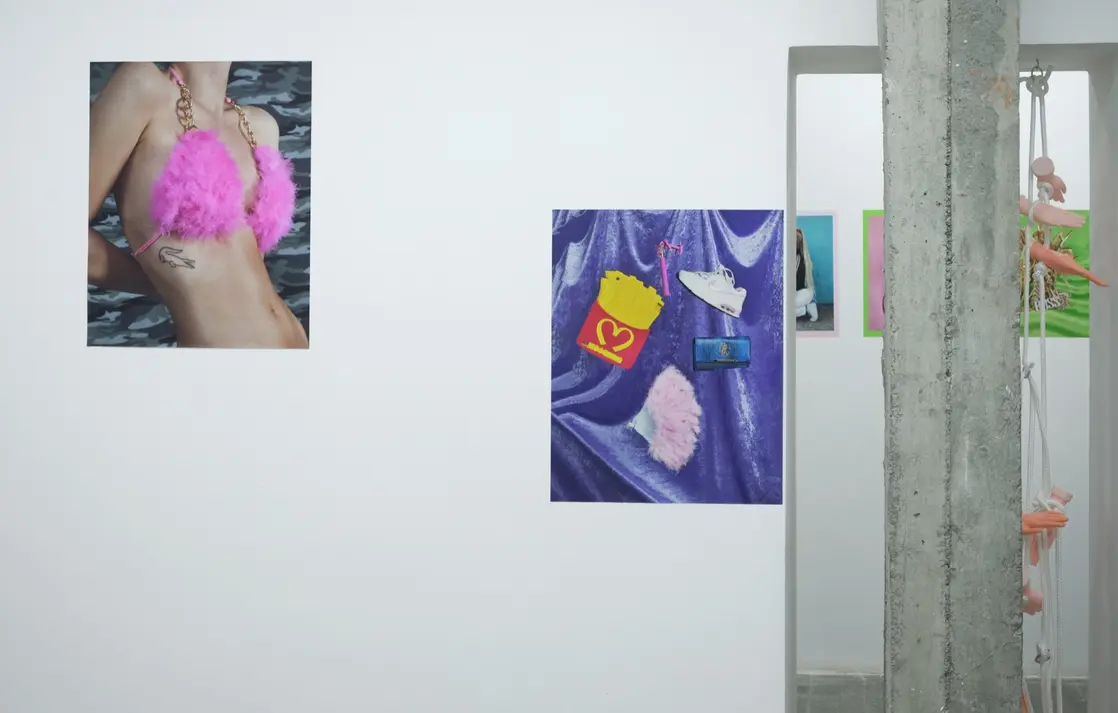 Anna Ehrenstein — Tales of Lipstick and Virtue / Tregime me Virtyt e Buzëkuq, 8
